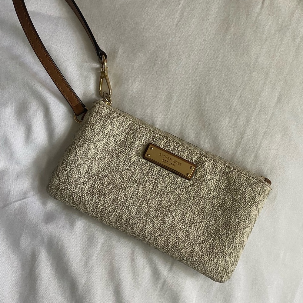 ❌SOLD Michael Kors wallet